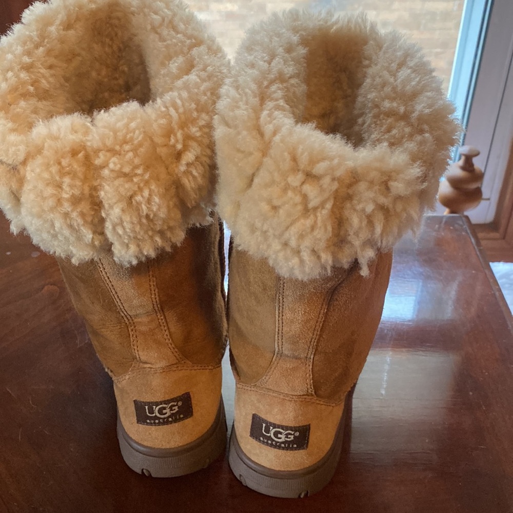 Ugg Great Condition. Perfect And Durable Winter B… - image 2